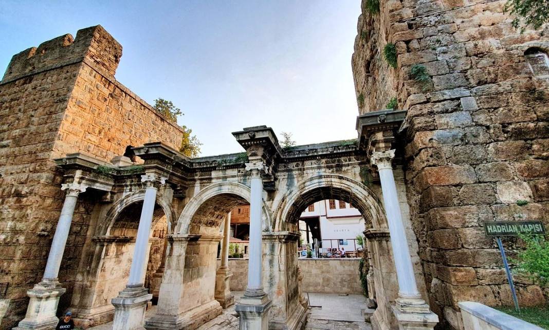 Antalya’da 9 Ayda 13,5 Milyon Turist Geldi 7